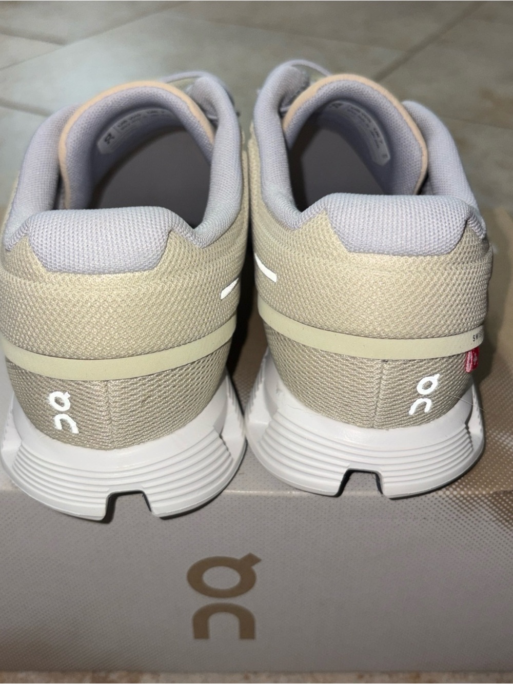 ON WOMEN’S CLOUD 5 HAZE SAND Running Shoes Brown- size 9- NEW - Picture 5 of 7